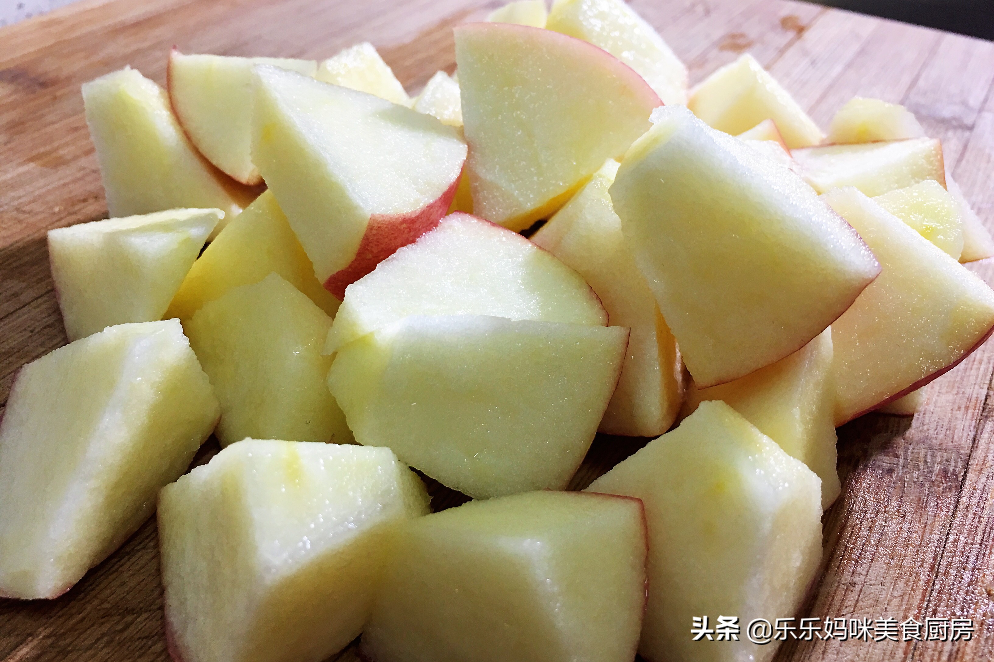 家常苹果红枣小米米糊做法_冬季破壁机食谱_婴儿破壁机食谱大全