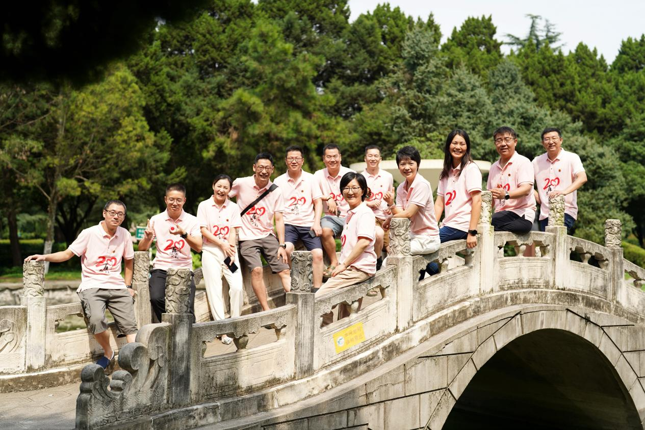 西安交通大学校友返校活动_西安交通大学校友_2000级校友返校集锦