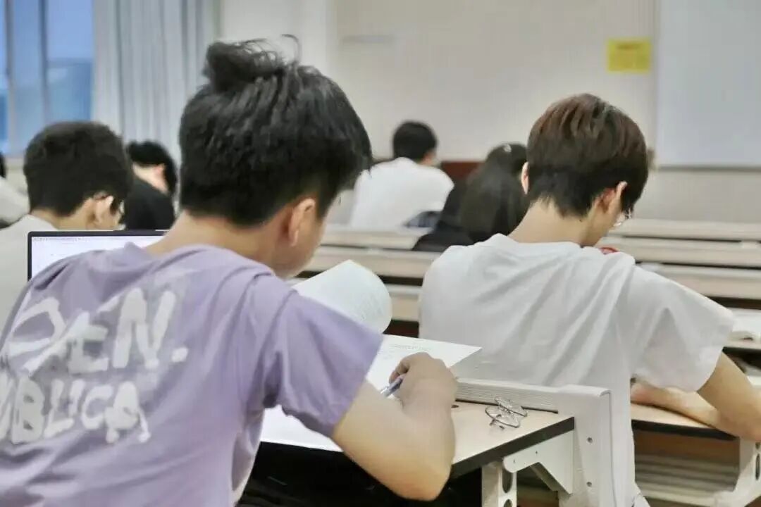 西北农林科技大学隐藏自习室_西农图书馆自习区域_西北农林科技大学