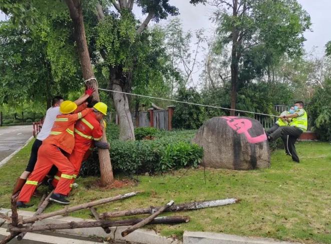 防撞桶生产设备_防撞桶生产_防撞桶标准