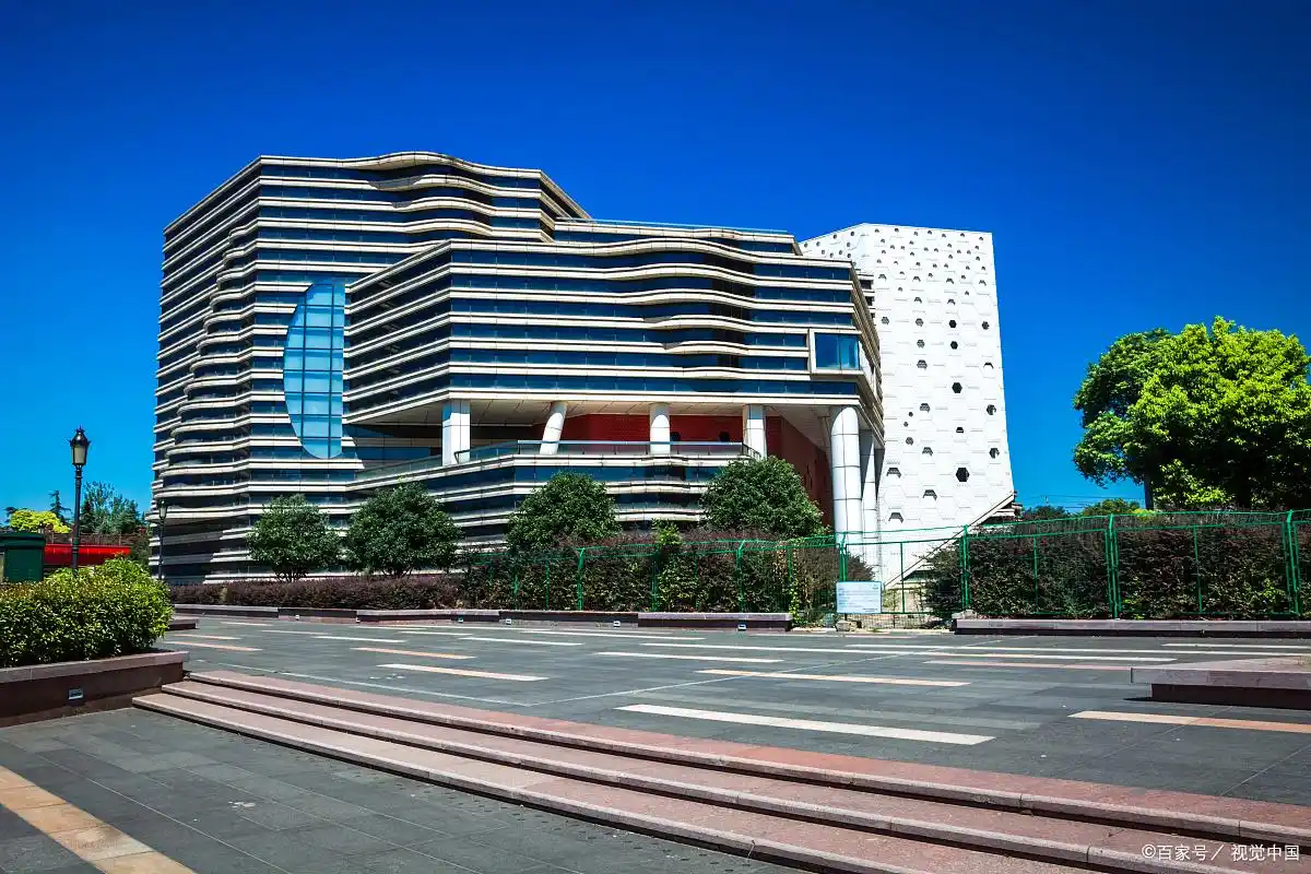 香港中文大学深圳学费标准_香港中文大学深圳校区学费_香港中文大学深圳校区