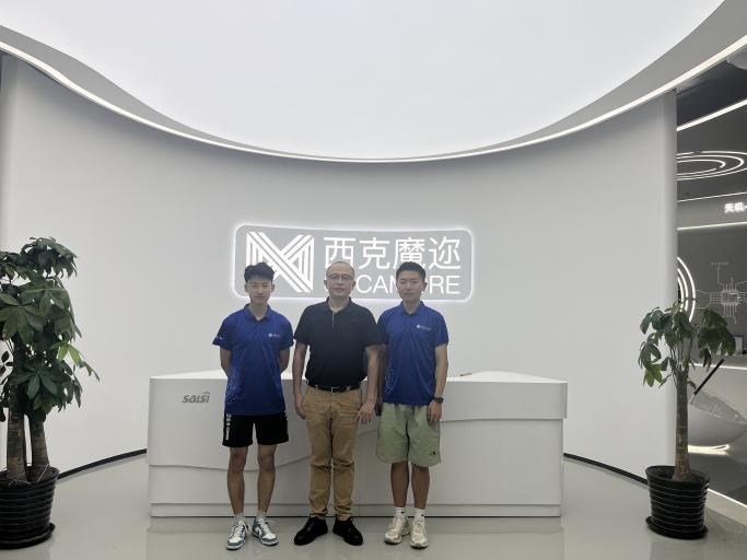 曹辉校友故事_西安交通大学校友寻访_西安交通大学校友