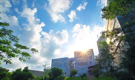 北京师范毕业能当什么老师_毕业于北京师范大学_师范毕业大学北京落户政策