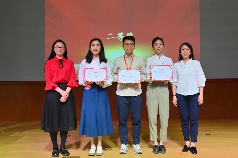 北京师范大学老师讲课_北京师范大学讲师_北京师范大学知名讲师