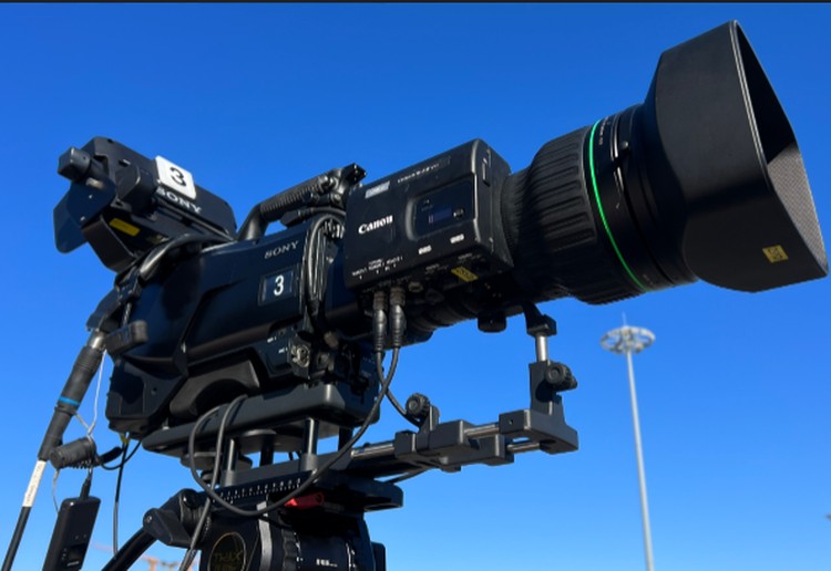 中文卫视演播厅讯道摄像机租赁流程_讯道摄影机_租赁讯道摄像机套餐