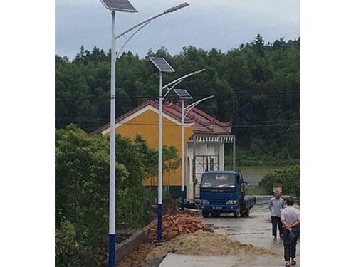 大路灯如何安装_路灯安装视频教程_路灯安装过程