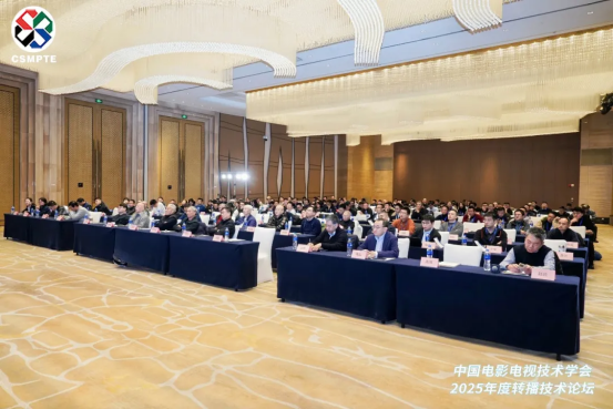 AI制播_讯道摄影机_机器人摄像师