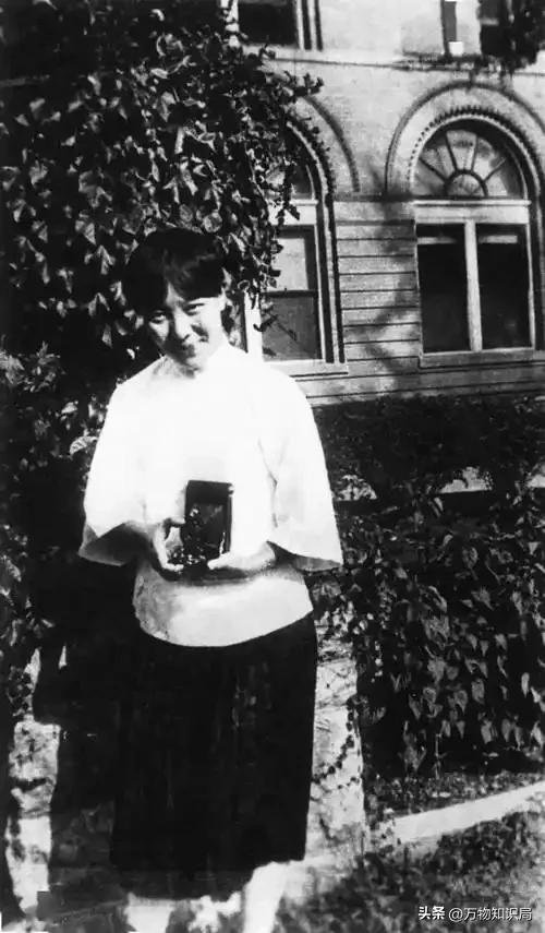 冰心与林徽因情感纠葛_比较文学冰心和泰戈尔_民国时期冰心文学评价