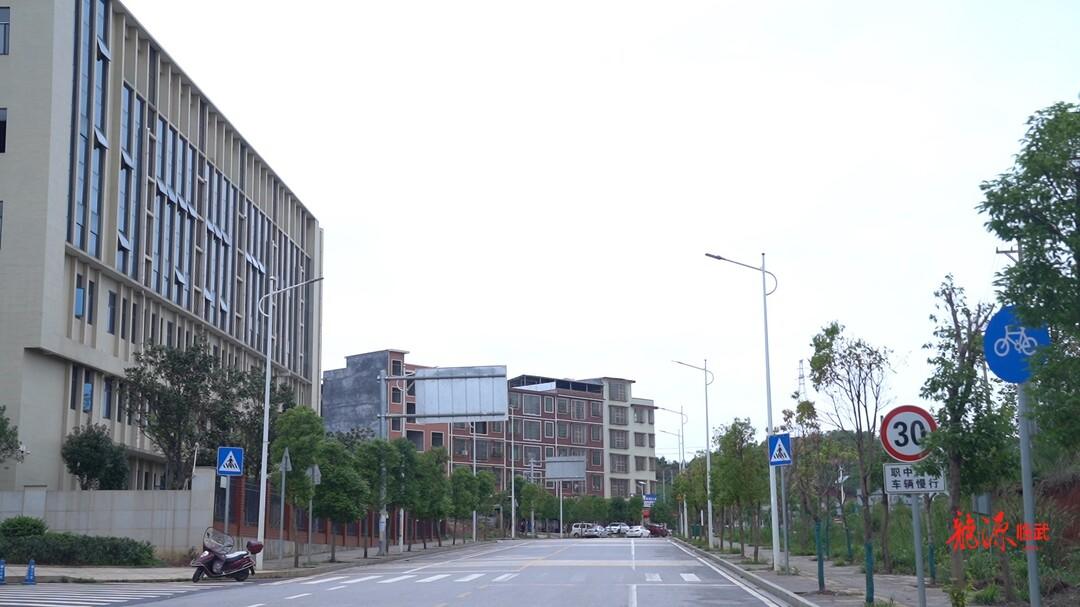 路灯选用_大路灯好不好用_路灯买多少瓦