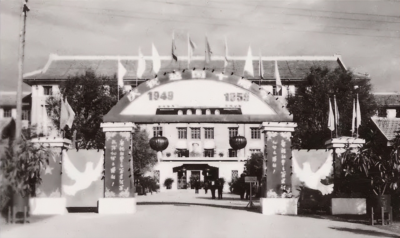 北京外国语大学学生_北外外语教育历史_北京外国语大学101种语言