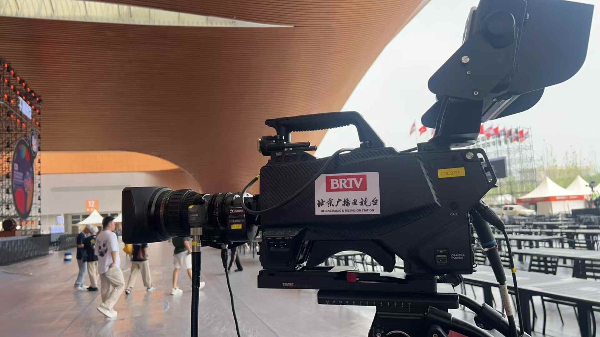 直播讯道摄像机_讯道直播机_cctv讯道直播间