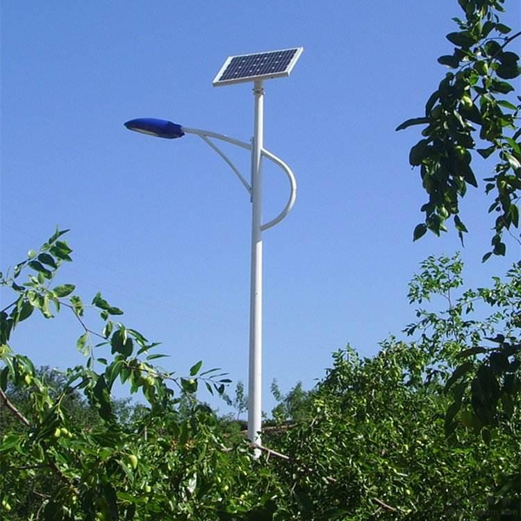 路灯安装大门方位最好图片_大路灯如何安装_路灯安装视频教程