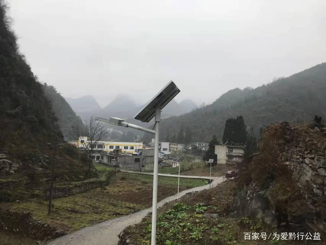 大路灯安装_路灯安装大门方位最好图片_路灯安装方式