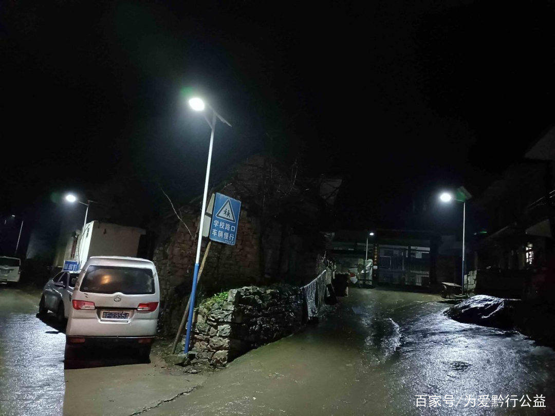 路灯安装大门方位最好图片_路灯安装方式_大路灯安装