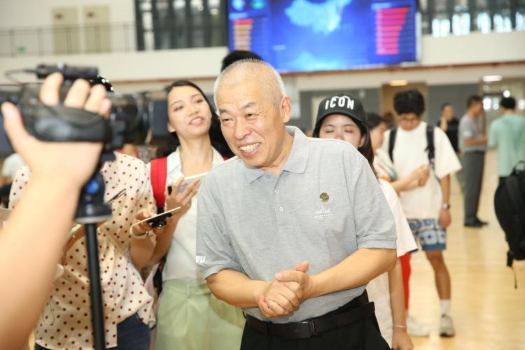 深北莫2023级本科迎新服务_深圳北理莫斯科大学_深圳北理莫斯科大学新生报到